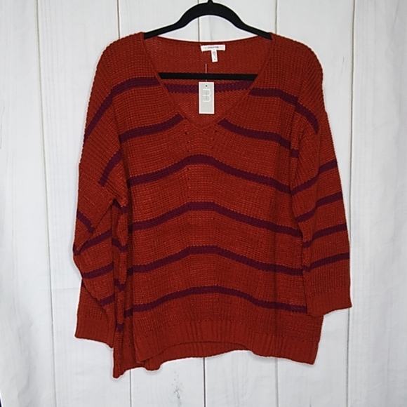 Maurices sweater top 1X-3X - Picture 3 of 4